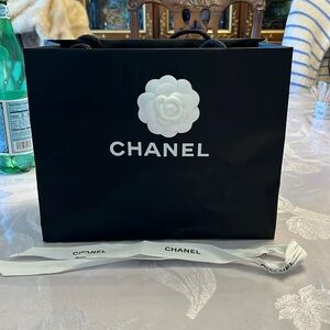 Chanel shopping bag